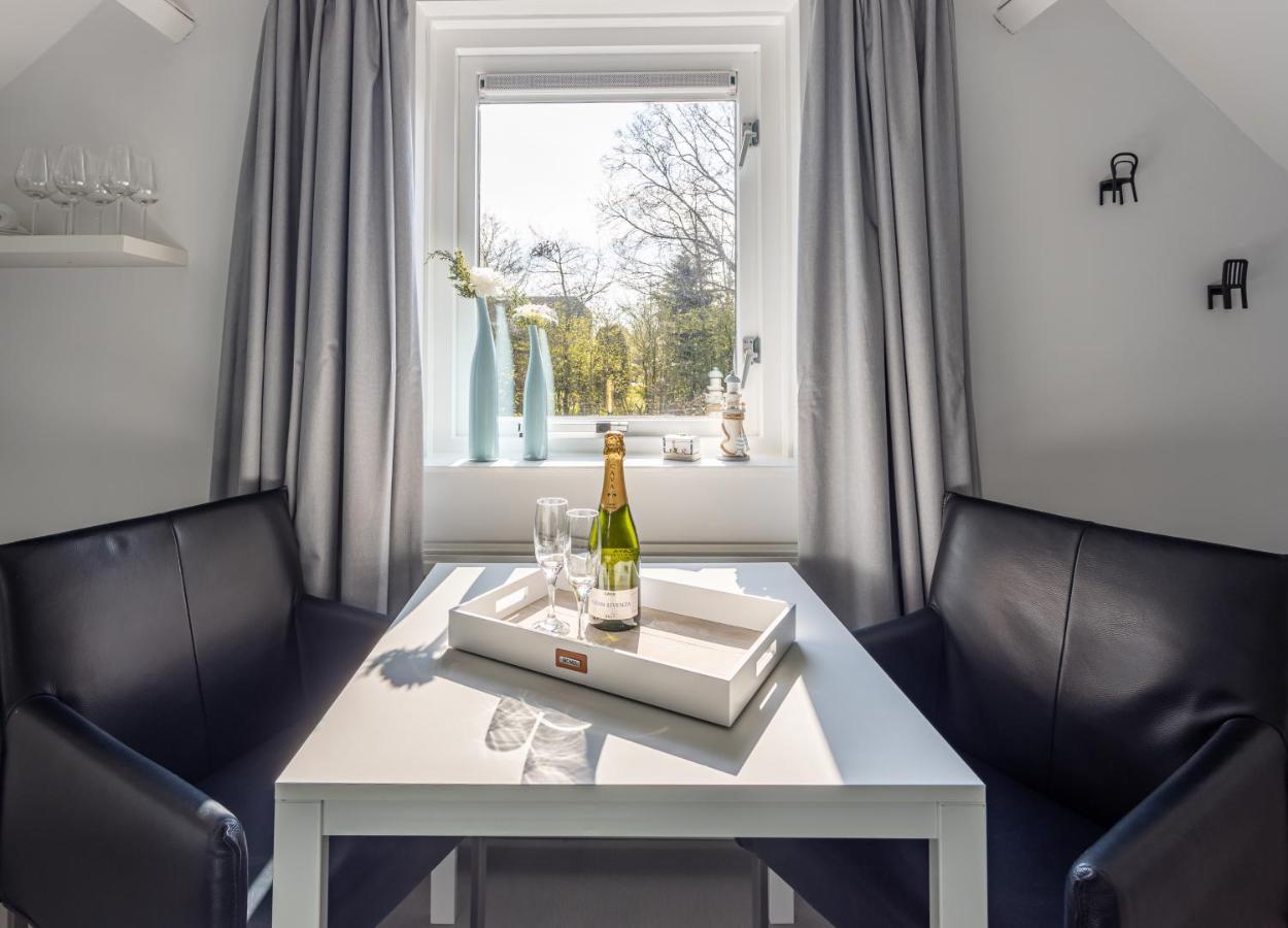 Ferienwohnung Slapen Bij Jansz Kamperland Exterior foto